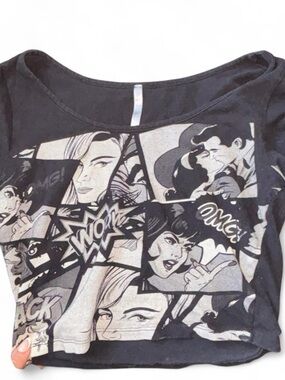 Y2K Comic Graphic Crop Top Black Baby Tee Pop Art Vintage Style